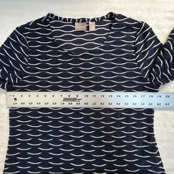Chico's Womens Navy White Metallic Wave Pattern Three-Quarter Sleeve Top Size 1 - Picture 7 of 8